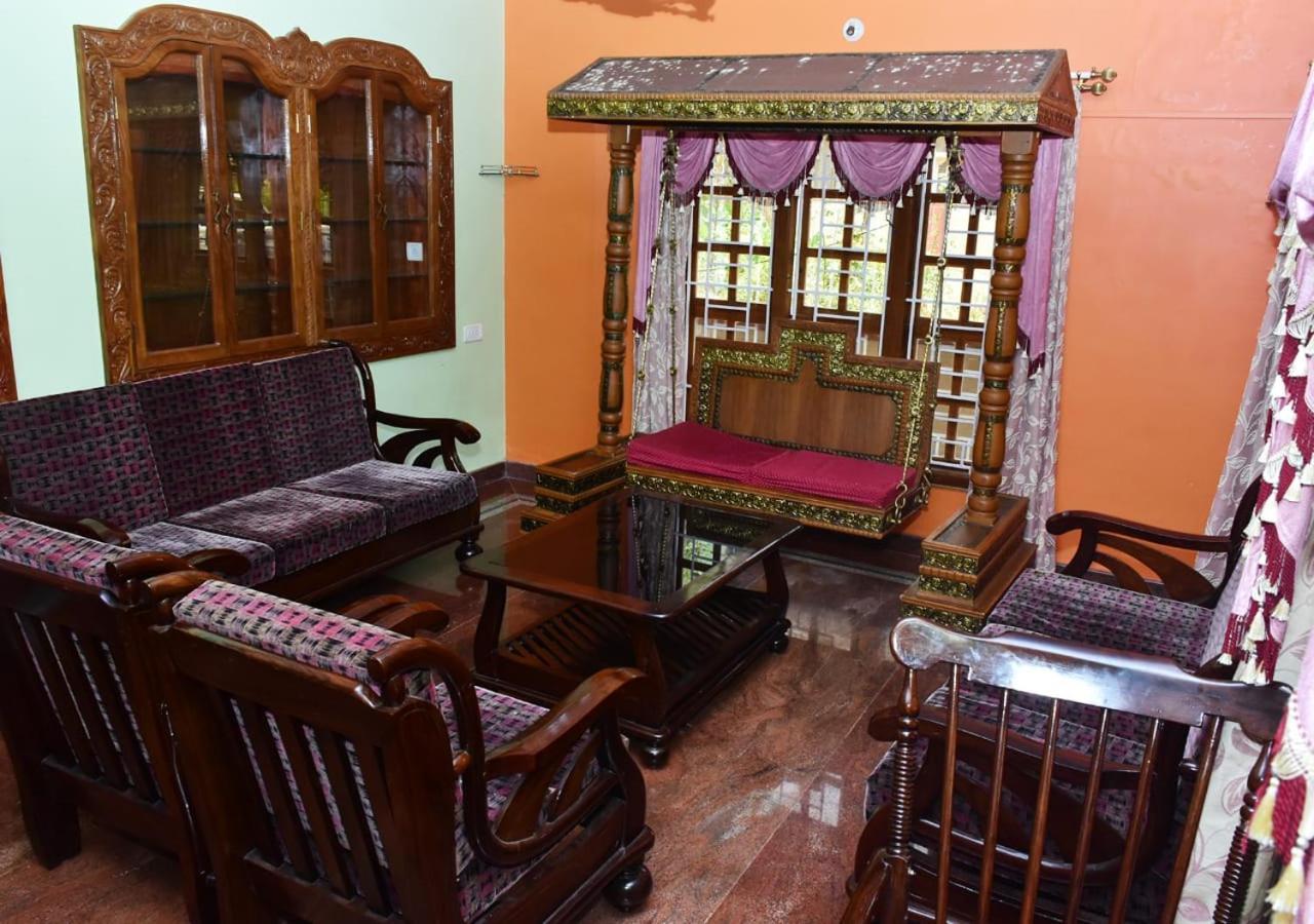 Kaveri Homestay Madikeri Exterior photo