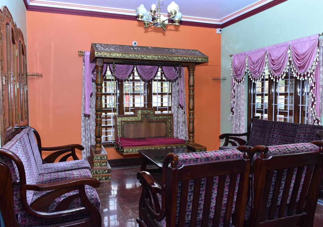 Kaveri Homestay Madikeri Exterior photo